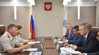 Возрождение промышленного судоходства: инвестор из Череповца планирует открыть в Саратовской области мобильный приемо-разгрузочный комплекс